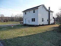 Mix-use property in Covington Township, PA 18444